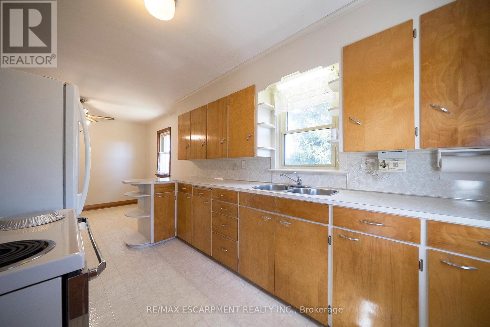 522 Huron Street, Woodstock, Ontario  N4S 7A7 - Photo 18 - X12975042