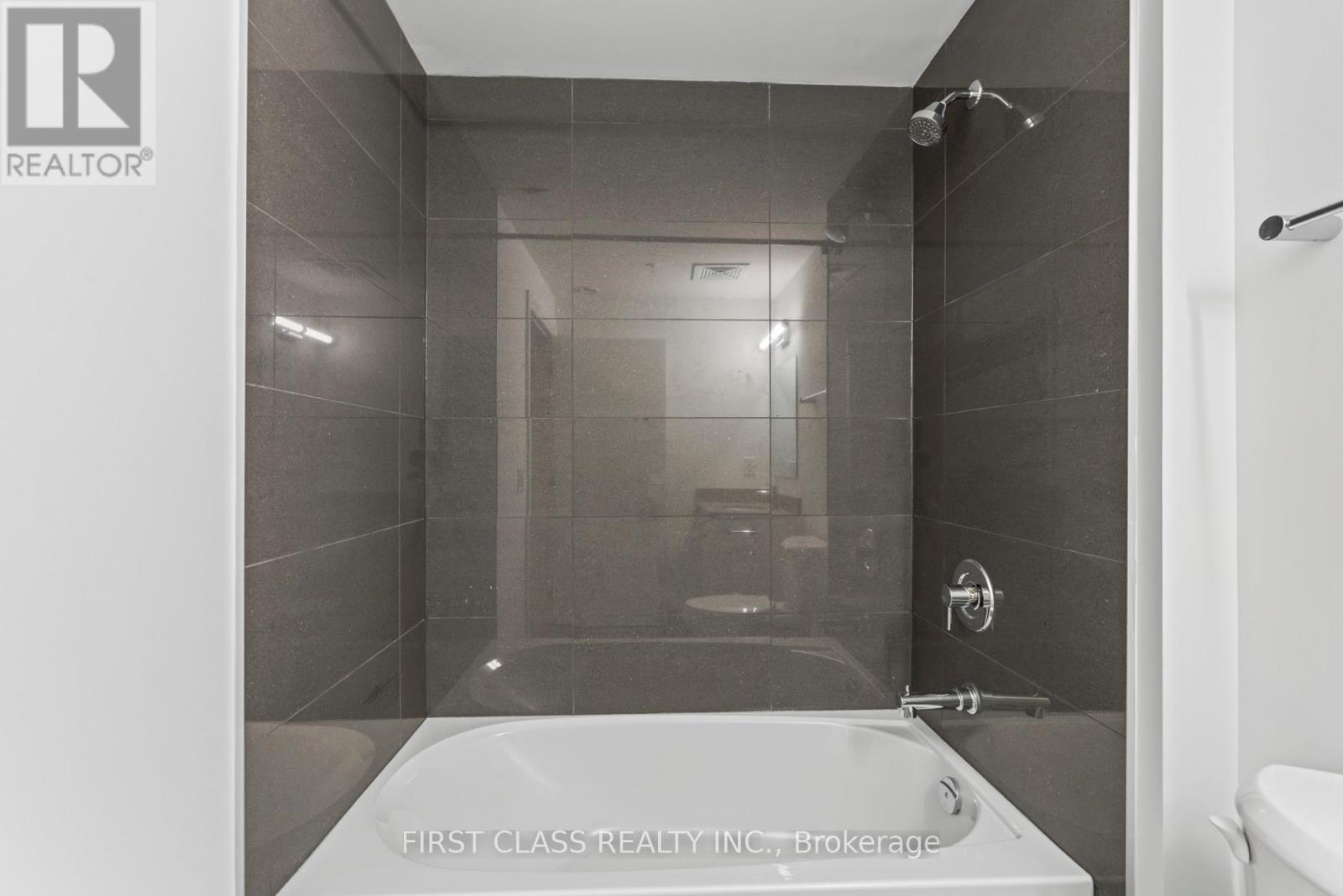 403 - 223 Princess Street, Kingston, Ontario  K7L 1B3 - Photo 10 - X12975052