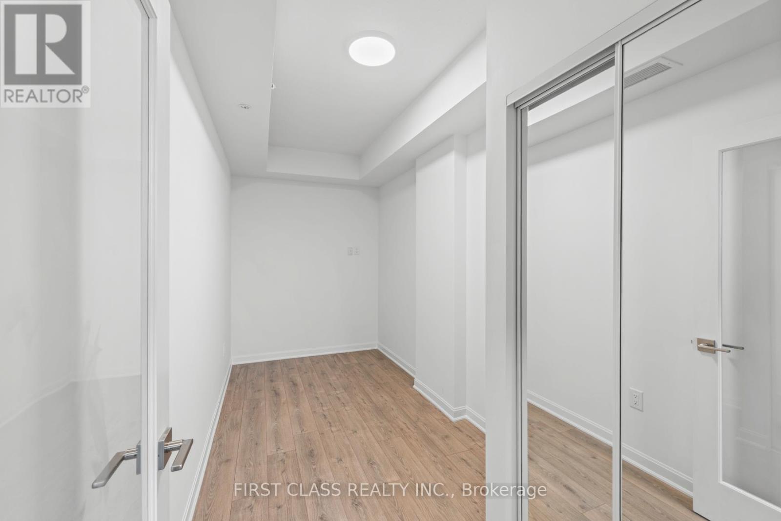 403 - 223 Princess Street, Kingston, Ontario  K7L 1B3 - Photo 12 - X12975052