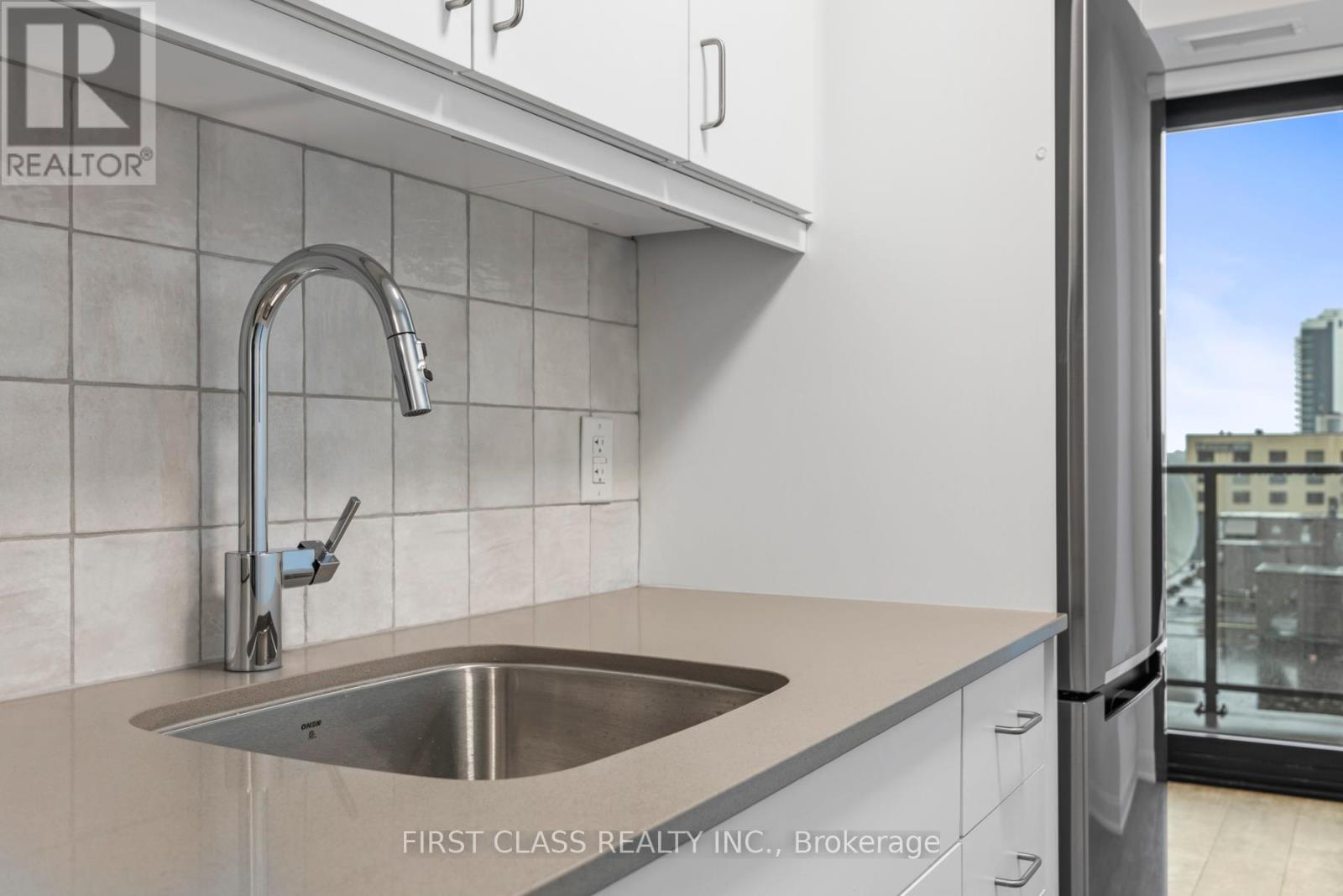 403 - 223 Princess Street, Kingston, Ontario  K7L 1B3 - Photo 8 - X12975052