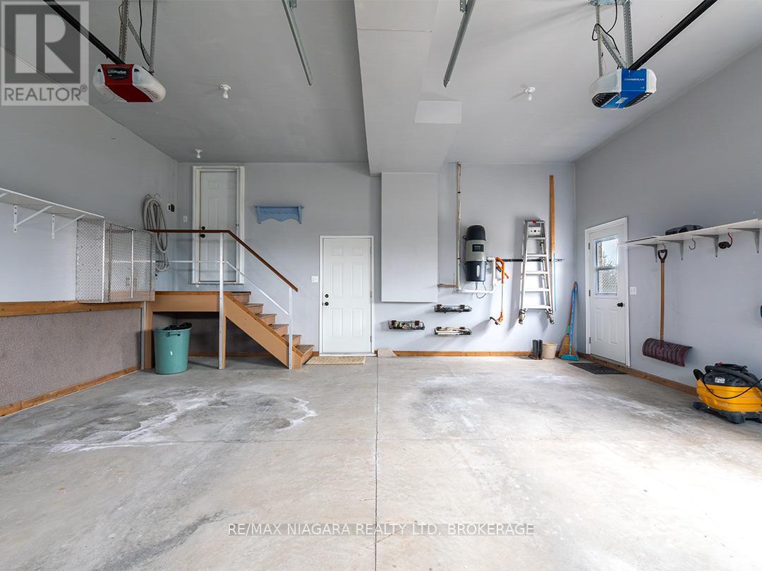 20219 Youngs Road S, Wainfleet, Ontario  L3K 5V4 - Photo 36 - X12464133