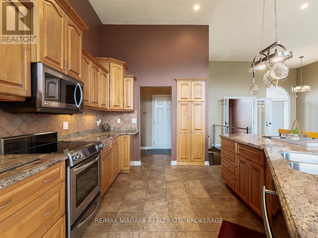 20219 Youngs Road S, Wainfleet, Ontario  L3K 5V4 - Photo 9 - X12464133