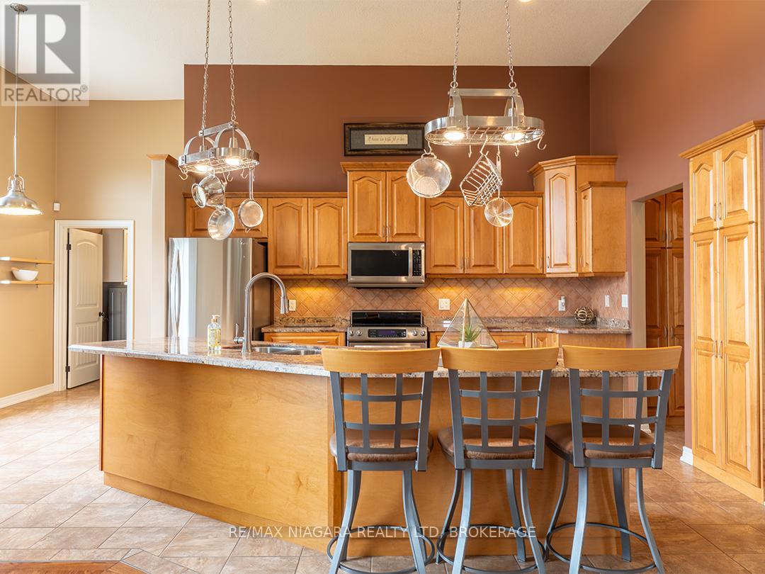 20219 Youngs Road S, Wainfleet, Ontario  L3K 5V4 - Photo 8 - X12464133