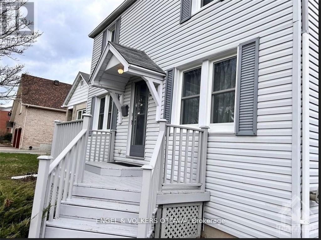 317 Summit Avenue, Ottawa, Ontario  K1H 5Z9 - Photo 2 - X12967186