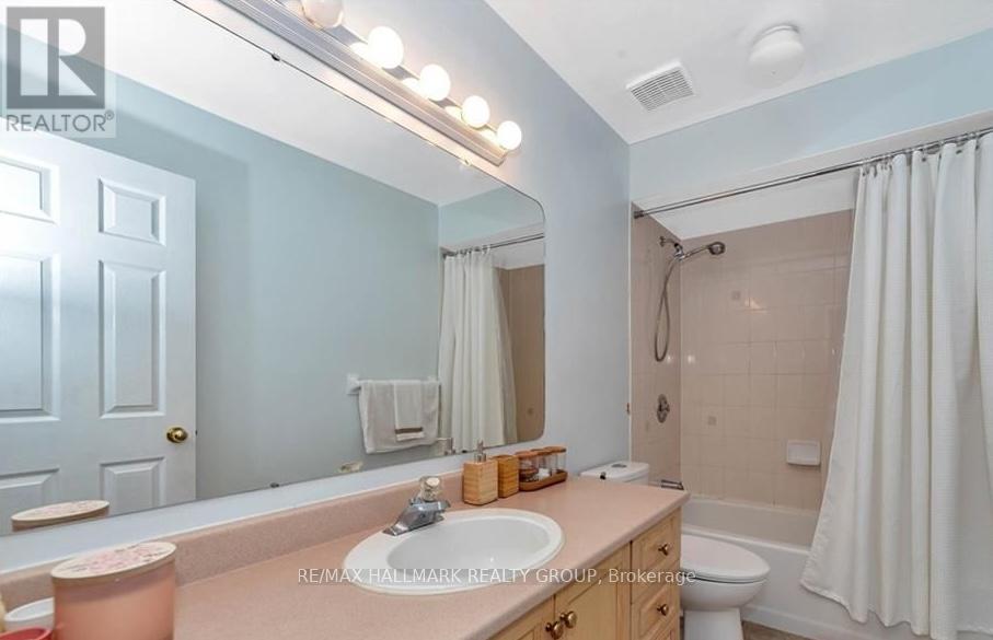 17 Ravenscroft Court, Ottawa, Ontario  K2S 1R3 - Photo 16 - X12973522