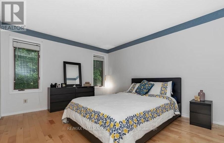 17 Ravenscroft Court, Ottawa, Ontario  K2S 1R3 - Photo 18 - X12973522