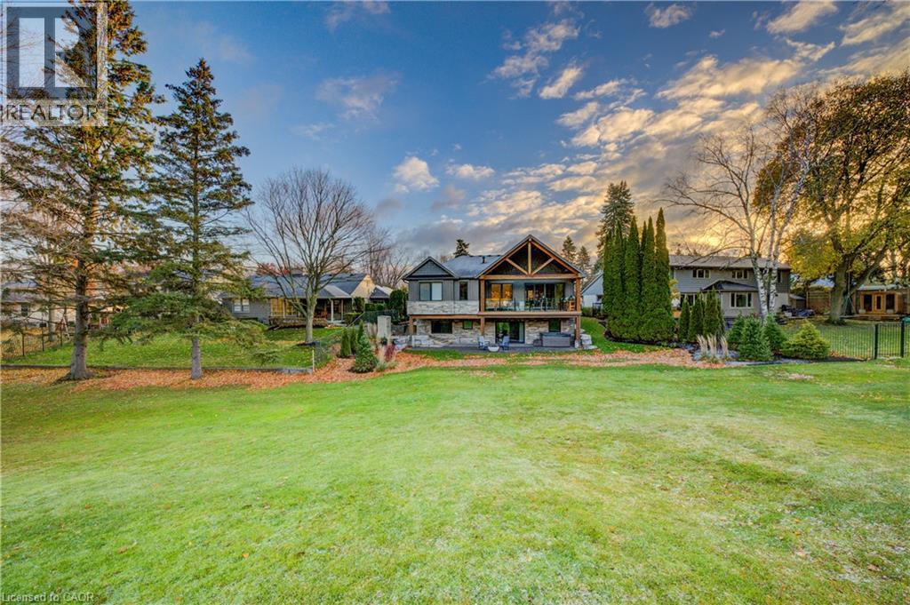 250 Stanley Drive, Waterloo, Ontario  N2L 1H8 - Photo 41 - 40818281