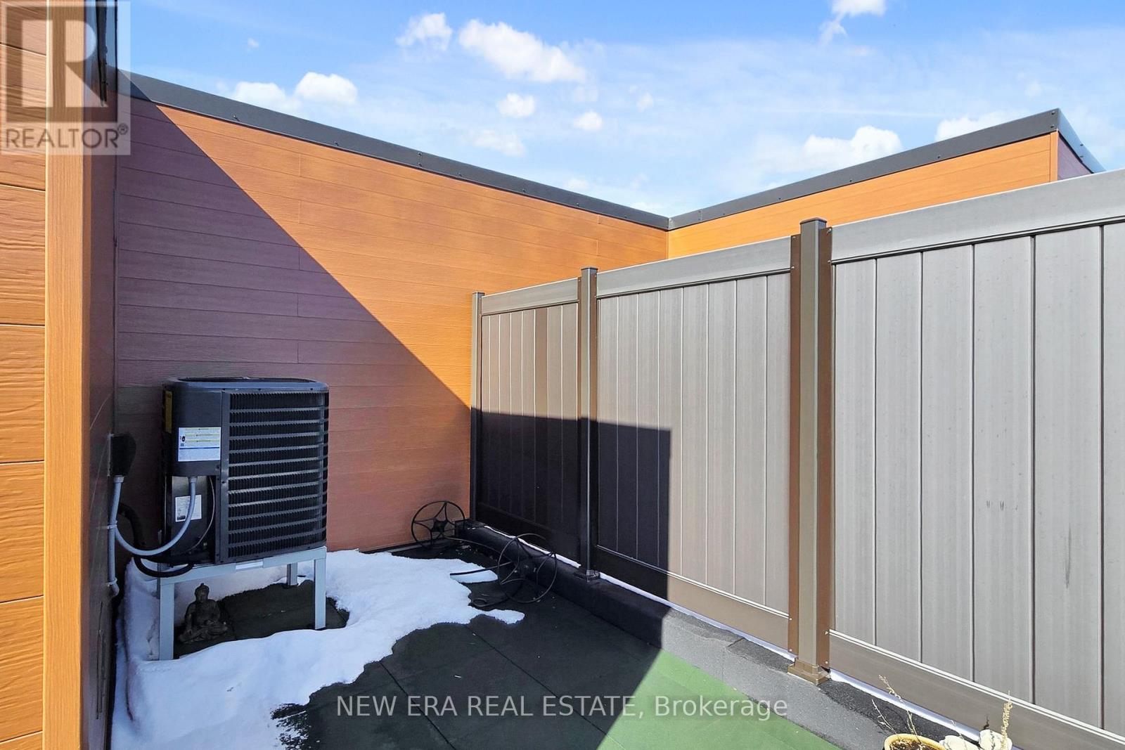 7 - 4015 Hickory Drive, Mississauga, Ontario  L4W 1L1 - Photo 17 - W12971296