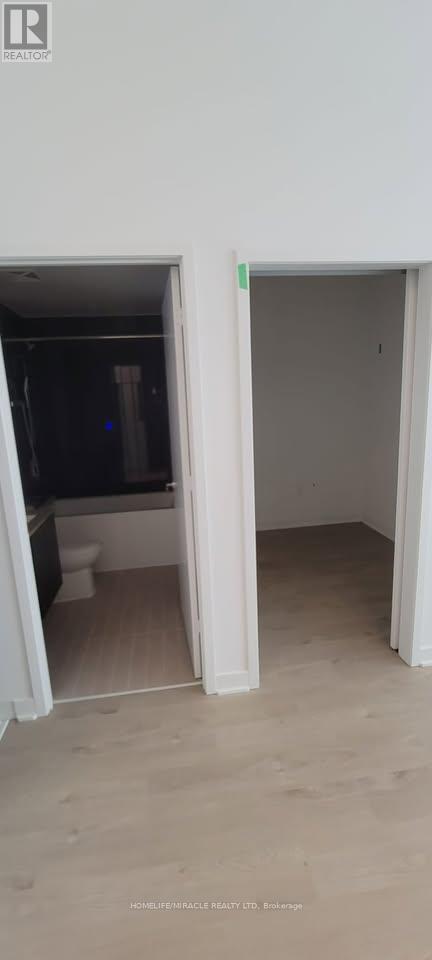 511 - 3900 Confederation Parkway, Mississauga, Ontario  L5B 0M3 - Photo 22 - W12974306