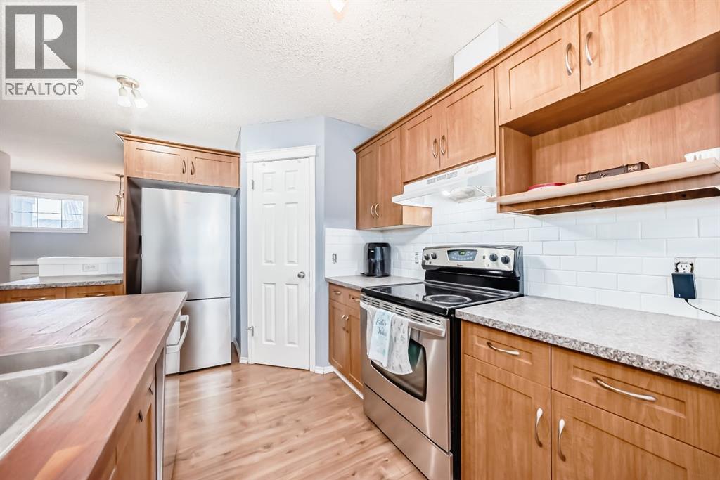 213 Hillvale Crescent, Strathmore, Alberta  T1P 1X6 - Photo 7 - A2299215