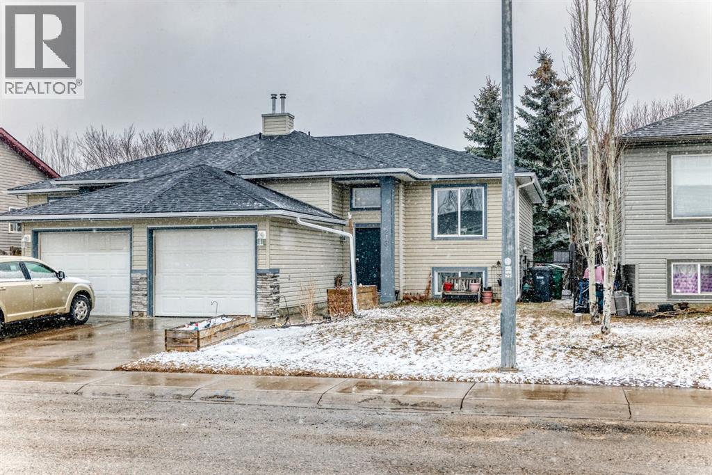 213 Hillvale Crescent, Strathmore, Alberta  T1P 1X6 - Photo 2 - A2299215
