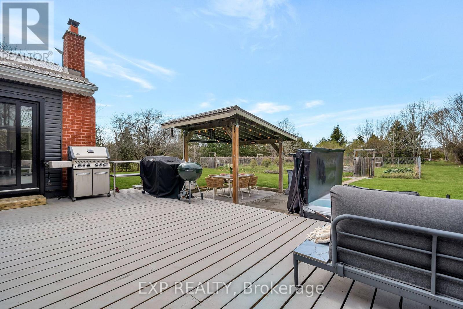 135 Hiscock Shores Road, Prince Edward County (Ameliasburg Ward), Ontario  K0K 1L0 - Photo 39 - X12571148