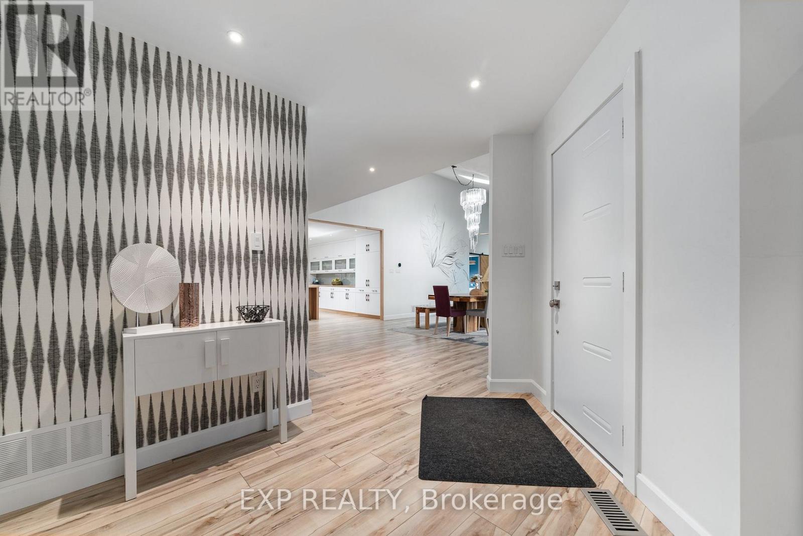 135 Hiscock Shores Road, Prince Edward County (Ameliasburg Ward), Ontario  K0K 1L0 - Photo 6 - X12571148