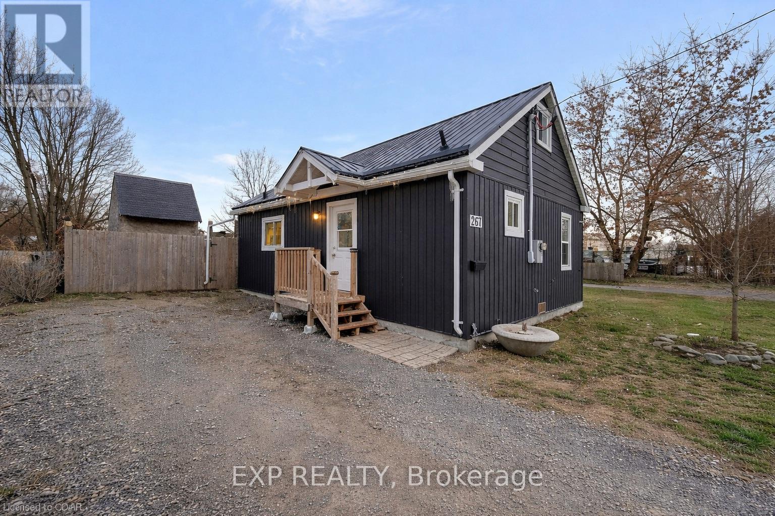 267 Station Street, Belleville, Ontario  K8N 2T9 - Photo 1 - X12639564