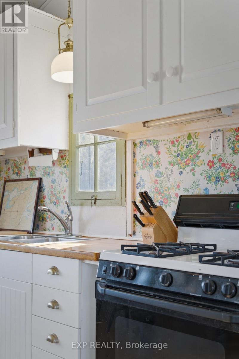 32 Quinte View Road, Greater Napanee, Ontario  K0H 1G0 - Photo 12 - X12937546