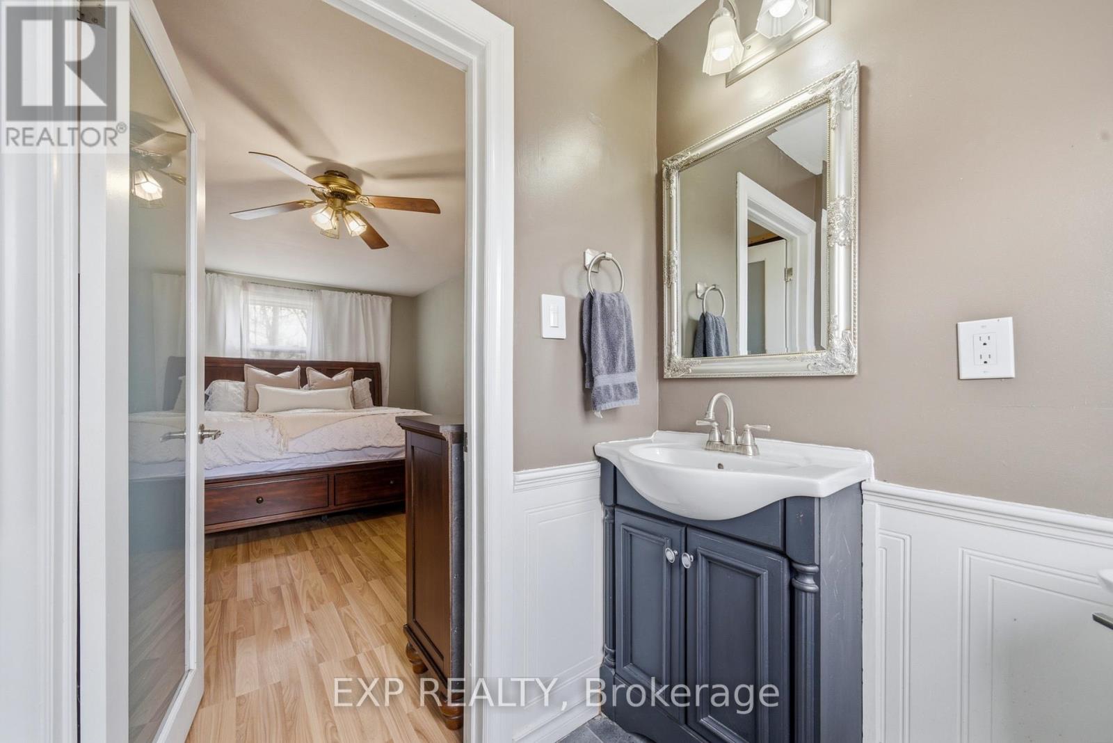 10 Valleyview Crescent, Belleville, Ontario  K8P 3G1 - Photo 25 - X12941678