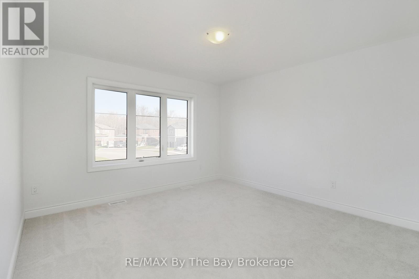 50 Amber Drive, Wasaga Beach, Ontario  L9Z 0R8 - Photo 19 - S12975152