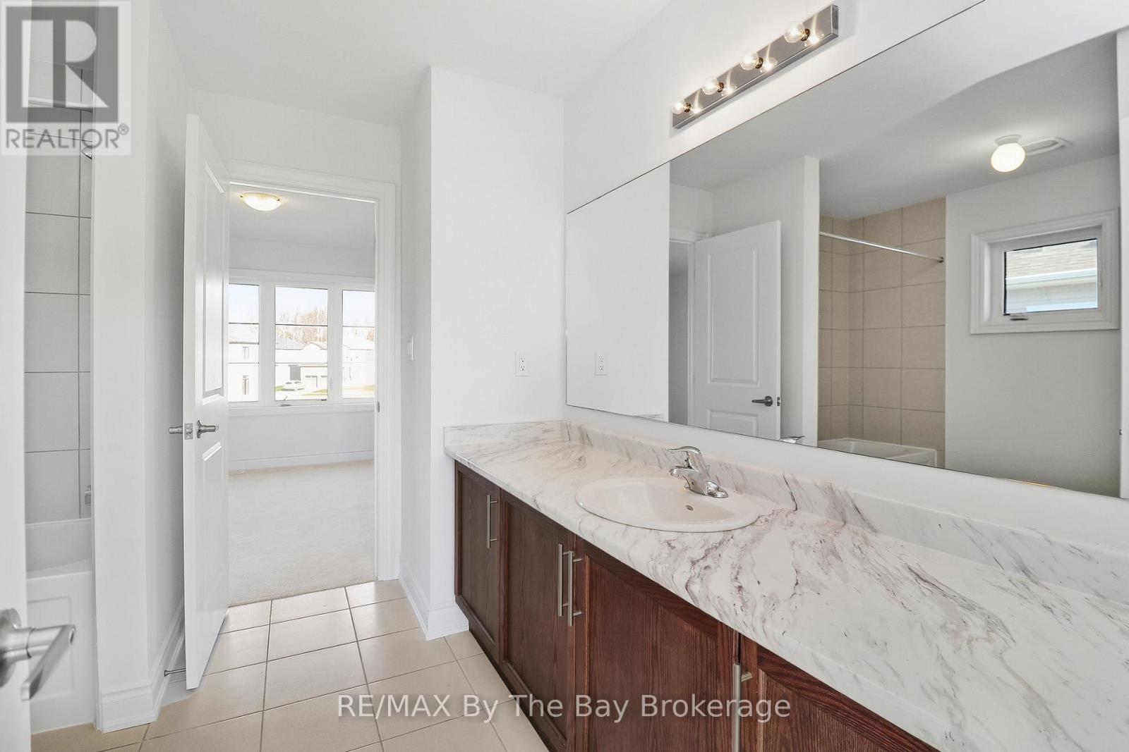 50 Amber Drive, Wasaga Beach, Ontario  L9Z 0R8 - Photo 25 - S12975152