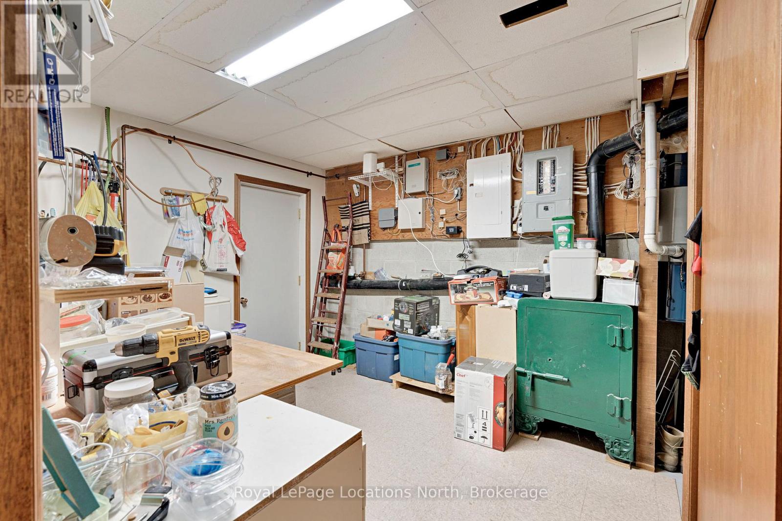 266 45th Street S, Wasaga Beach, Ontario  L9Z 1R3 - Photo 37 - S12975336