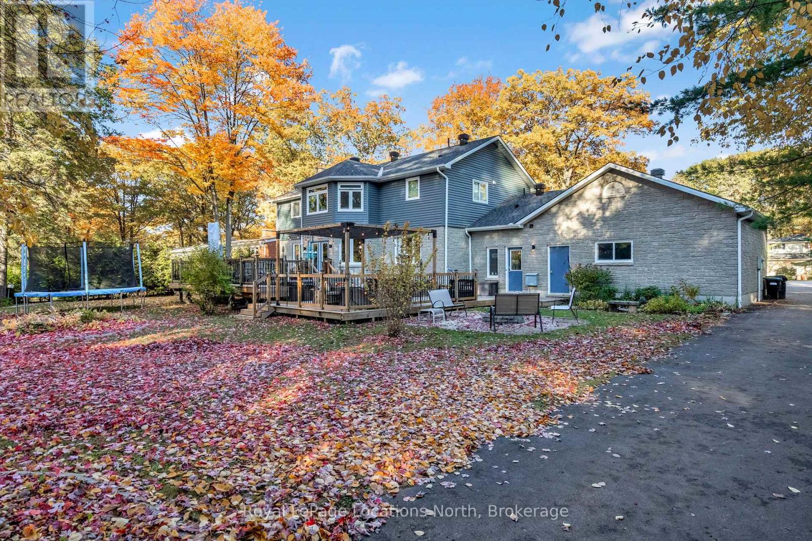 266 45th Street S, Wasaga Beach, Ontario  L9Z 1R3 - Photo 45 - S12975336