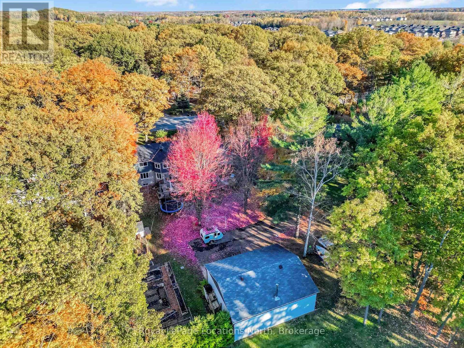 266 45th Street S, Wasaga Beach, Ontario  L9Z 1R3 - Photo 47 - S12975336