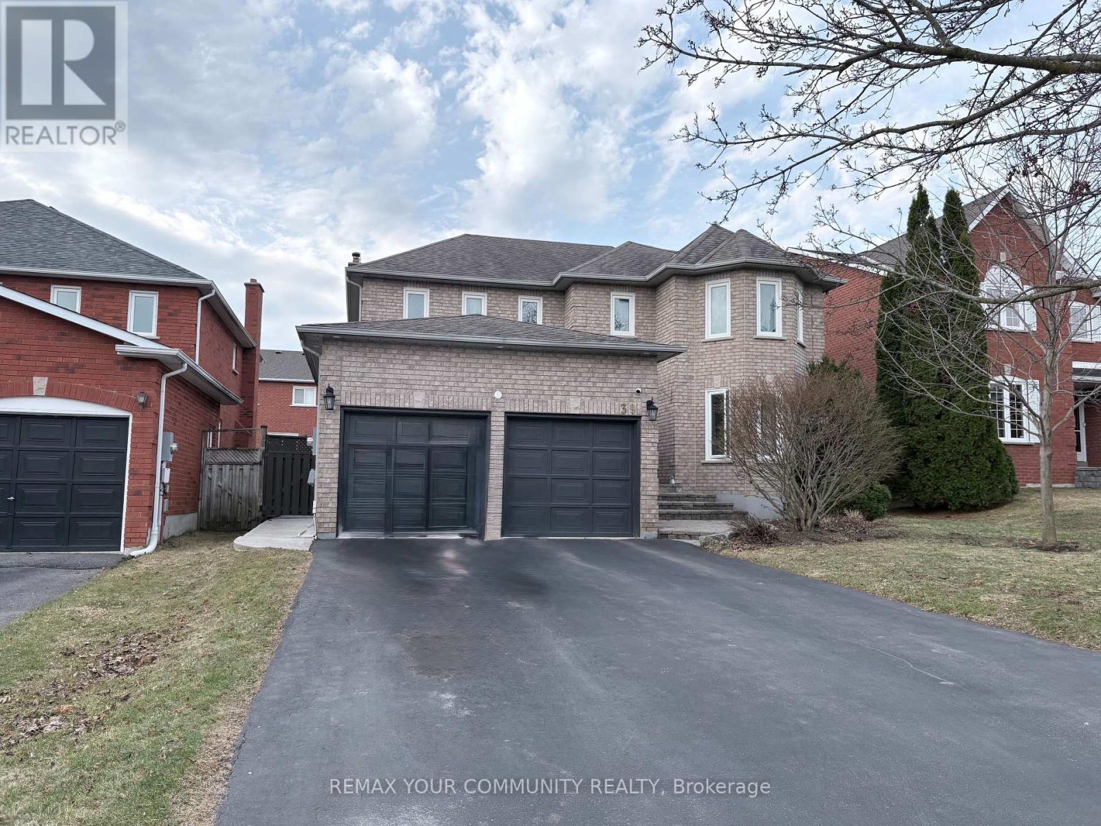 BASEMENT - 39 NELSON CIRCLE, Newmarket, Ontario