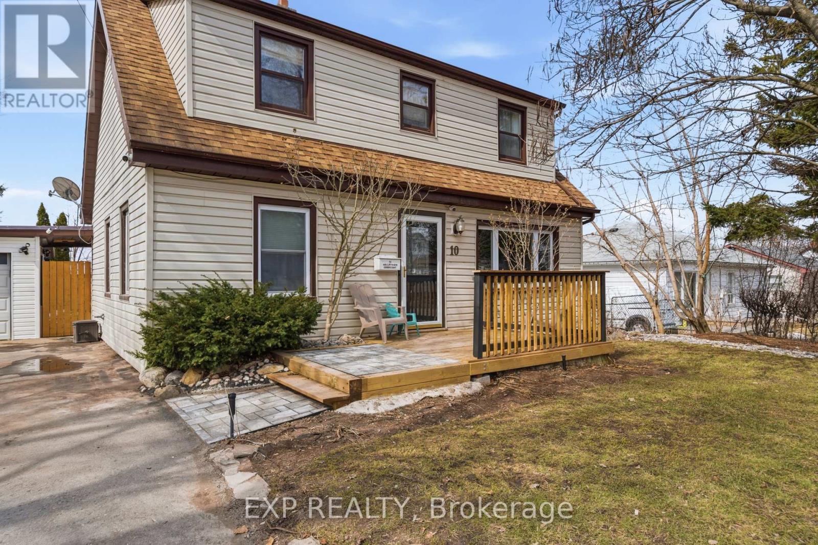 10 Valleyview Crescent, Belleville, Ontario  K8P 3G1 - Photo 3 - X12941678