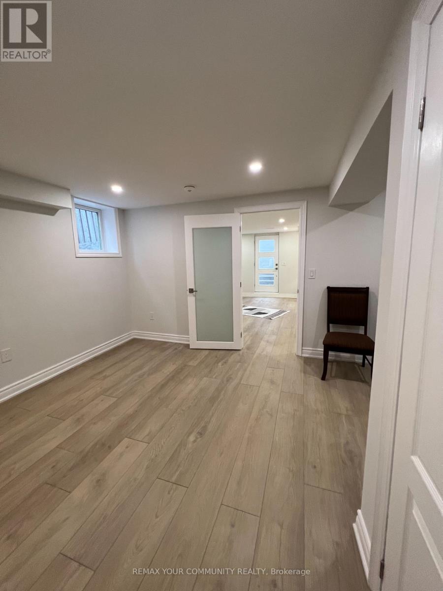 Basement - 39 Nelson Circle, Newmarket, Ontario  L3X 1R1 - Photo 12 - N12975130