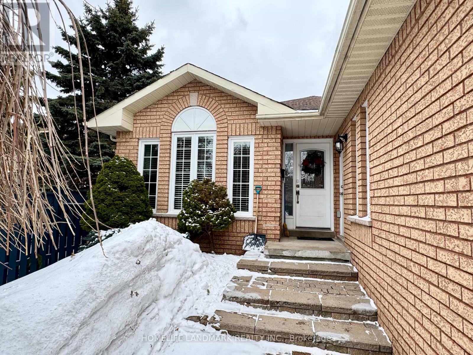 32 Simmons Crescent, Barrie (West Bayfield), Ontario  L4N 7T7 - Photo 2 - S12901644