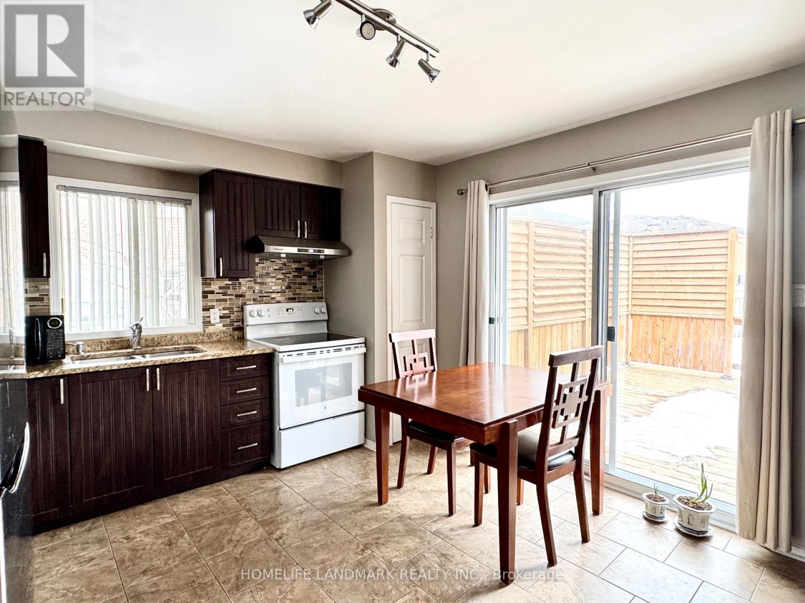 32 Simmons Crescent, Barrie (West Bayfield), Ontario  L4N 7T7 - Photo 6 - S12901644