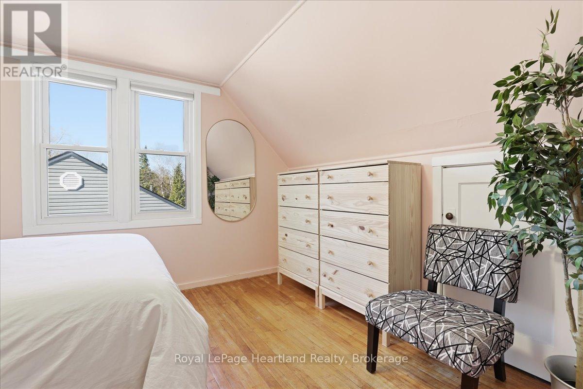 19 Perth Road, Kitchener, Ontario  N2M 3G6 - Photo 18 - X12975202