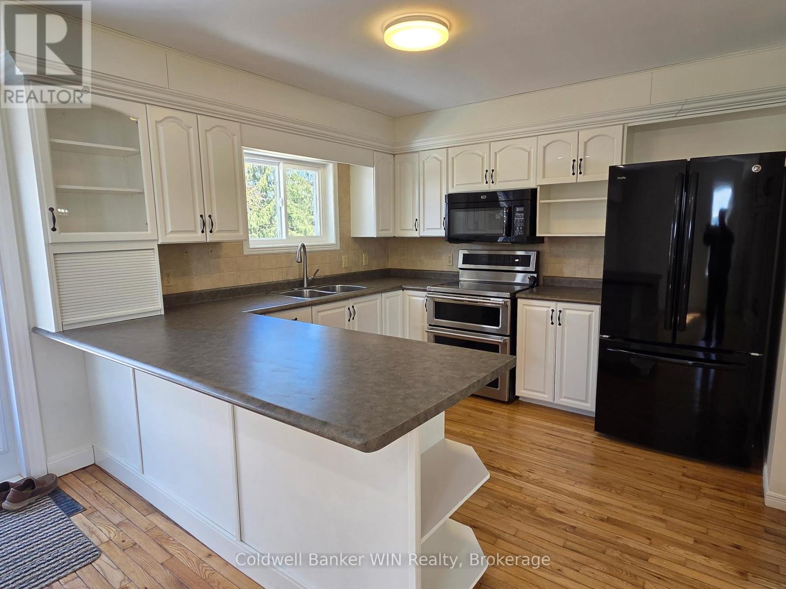 7324 5 Side Road E, Wellington North, Ontario  N0G 2L0 - Photo 9 - X12975204