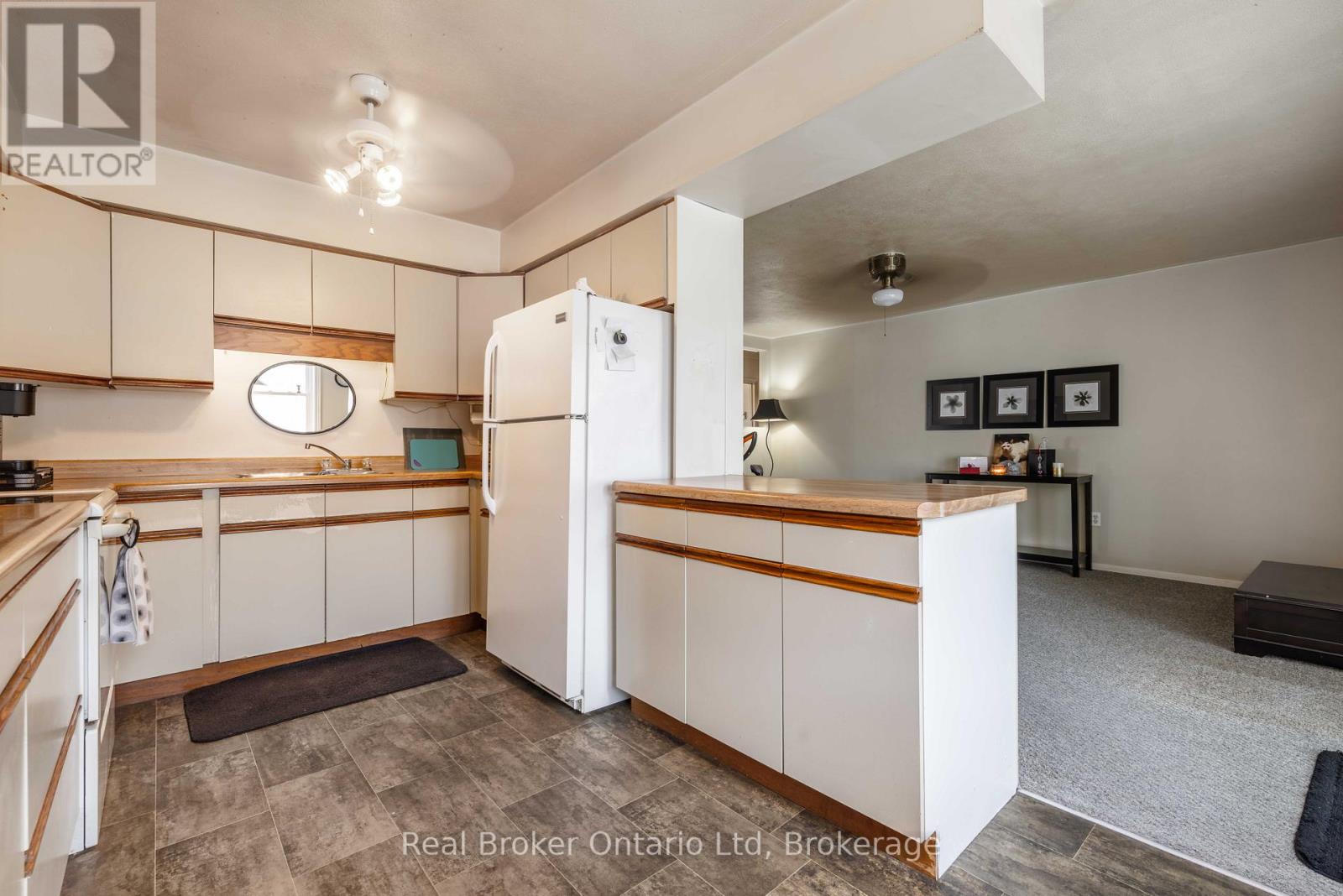 14 Mapleport Crescent S, South Bruce Peninsula, Ontario  N0H 2G0 - Photo 10 - X12975240