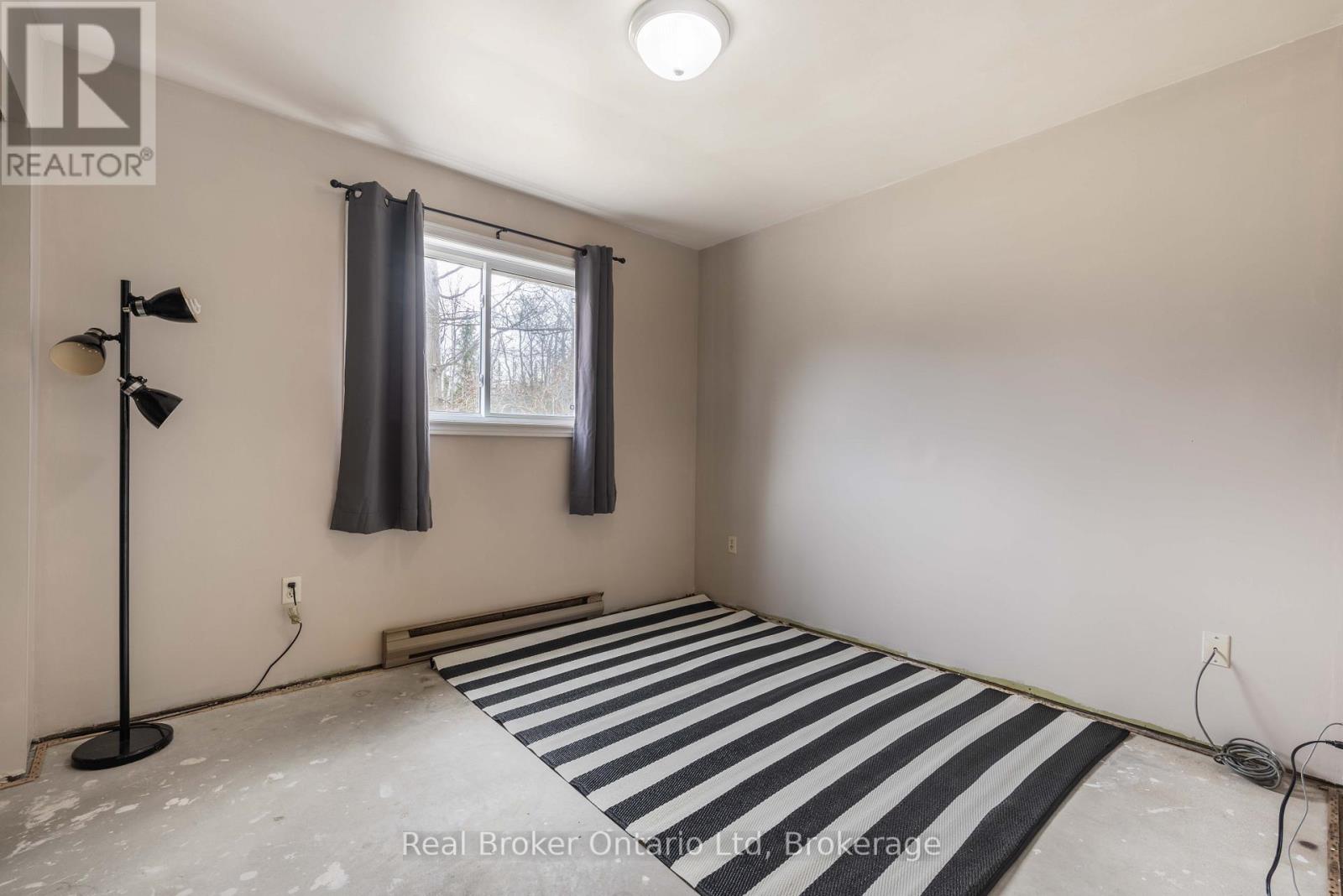 14 Mapleport Crescent S, South Bruce Peninsula, Ontario  N0H 2G0 - Photo 20 - X12975240