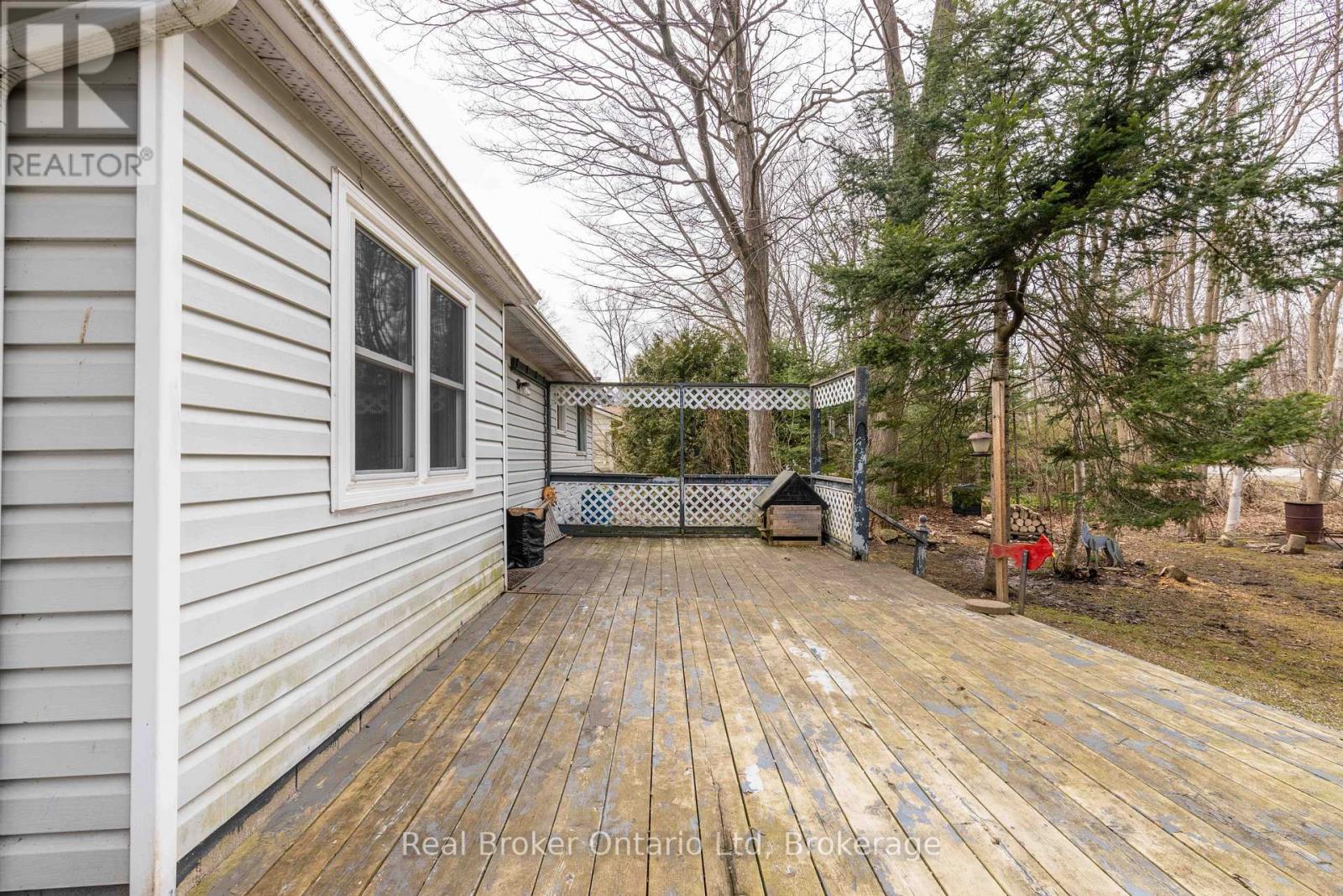 14 Mapleport Crescent S, South Bruce Peninsula, Ontario  N0H 2G0 - Photo 22 - X12975240