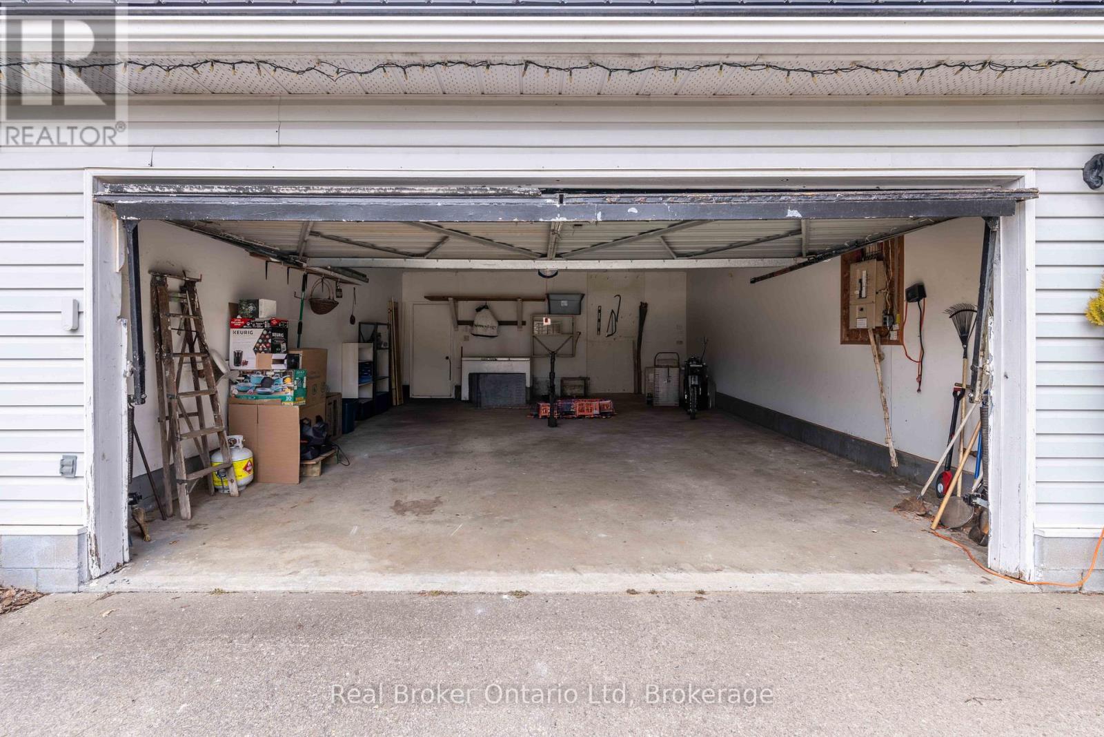 14 Mapleport Crescent S, South Bruce Peninsula, Ontario  N0H 2G0 - Photo 26 - X12975240