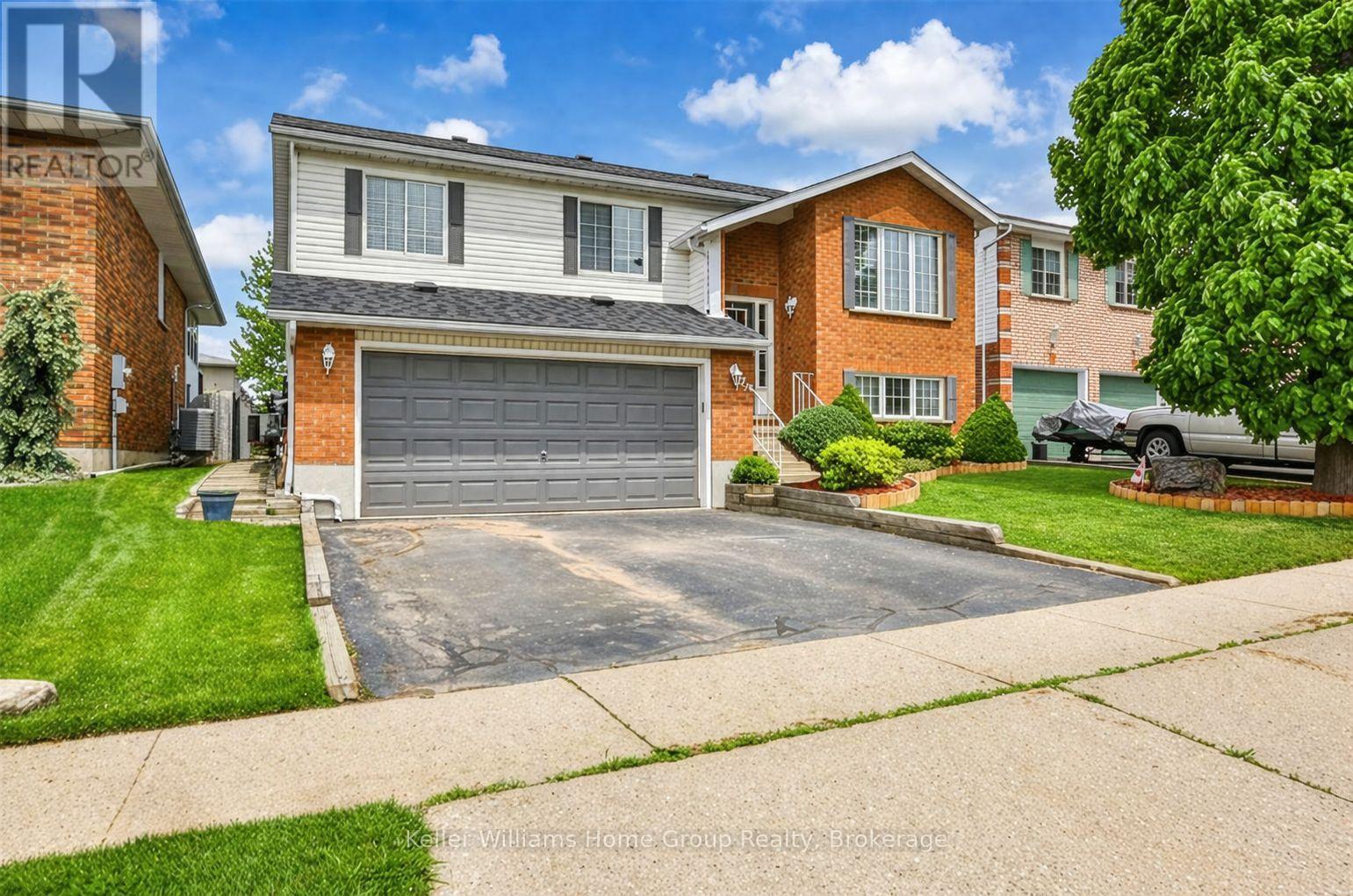 79 Hazelwood Crescent, Cambridge, Ontario  N1R 8A4 - Photo 2 - X12975244