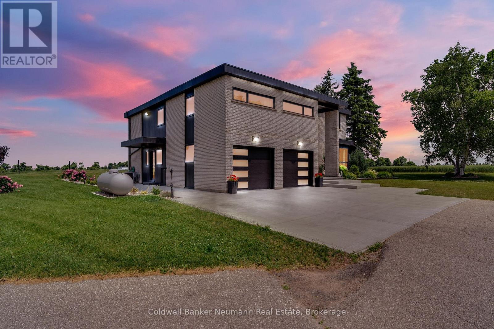 8312 Wellington Road 124 Road, Guelph/eramosa, Ontario  N1H 6H7 - Photo 2 - X12975280