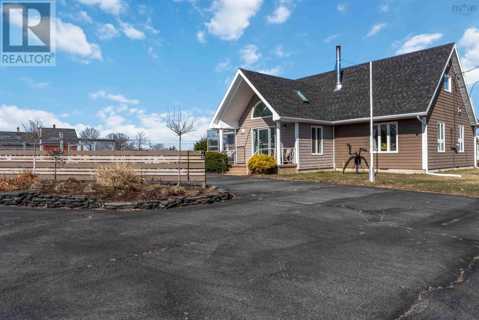 3213 Highway 1, Belliveaus Cove, Nova Scotia  B0W 3T0 - Photo 3 - 202606744