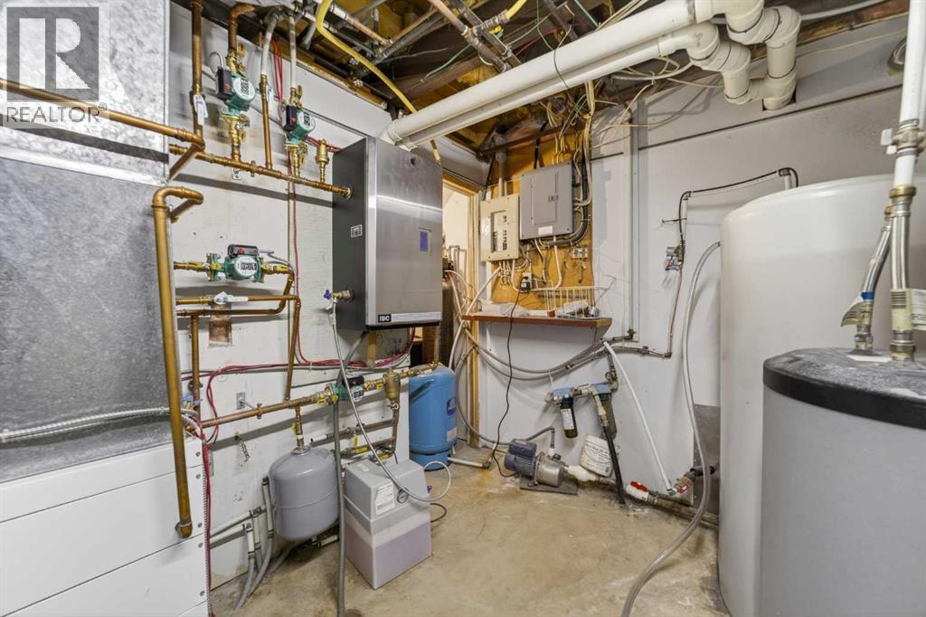 10 & 20, 30245 Range Road 12, Rural Mountain View County, Alberta  T0M 0N0 - Photo 21 - A2299460