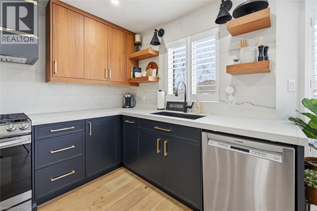 17 Fenwick Place, Waterdown, Ontario  L0R 2H5 - Photo 13 - 40818161