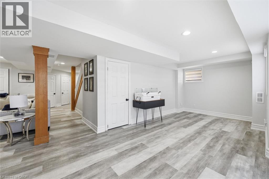 17 Fenwick Place, Waterdown, Ontario  L0R 2H5 - Photo 37 - 40818161