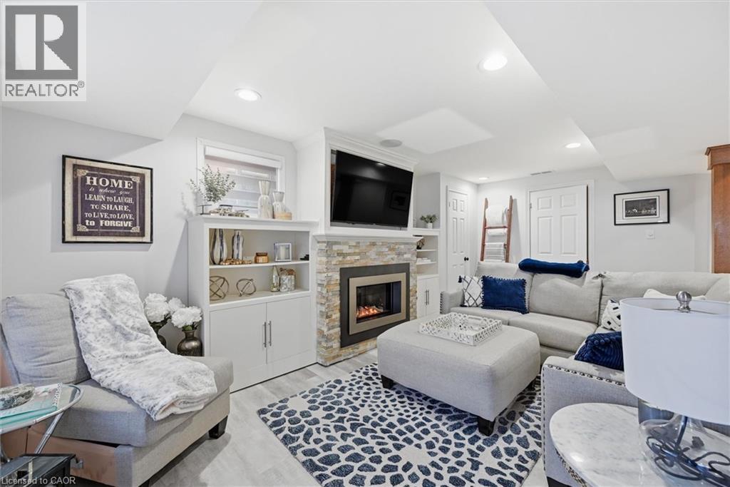 17 Fenwick Place, Waterdown, Ontario  L0R 2H5 - Photo 33 - 40818161