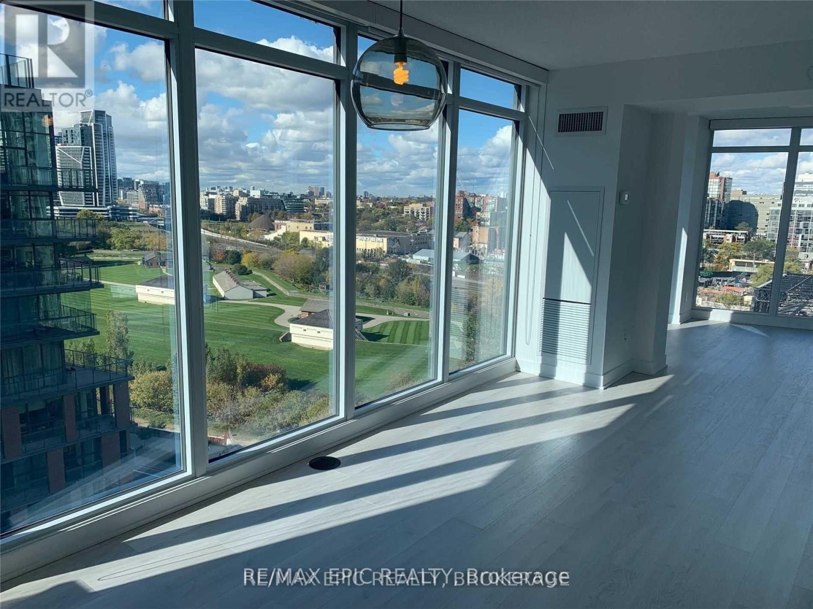 1503 - 80 Queens Wharf Road, Toronto, Ontario M5V 0J3 - Photo 4 - C12975184