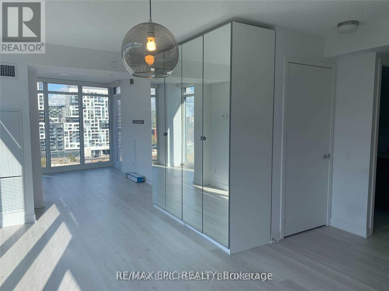 1503 - 80 Queens Wharf Road, Toronto, Ontario M5V 0J3 - Photo 5 - C12975184