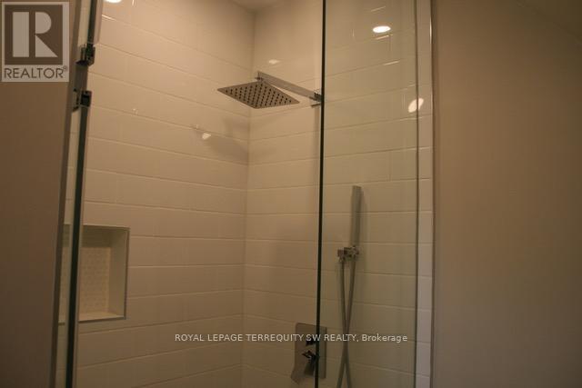 6 - 115 Madison Avenue, Toronto, Ontario  M5R 2S3 - Photo 9 - C12975212