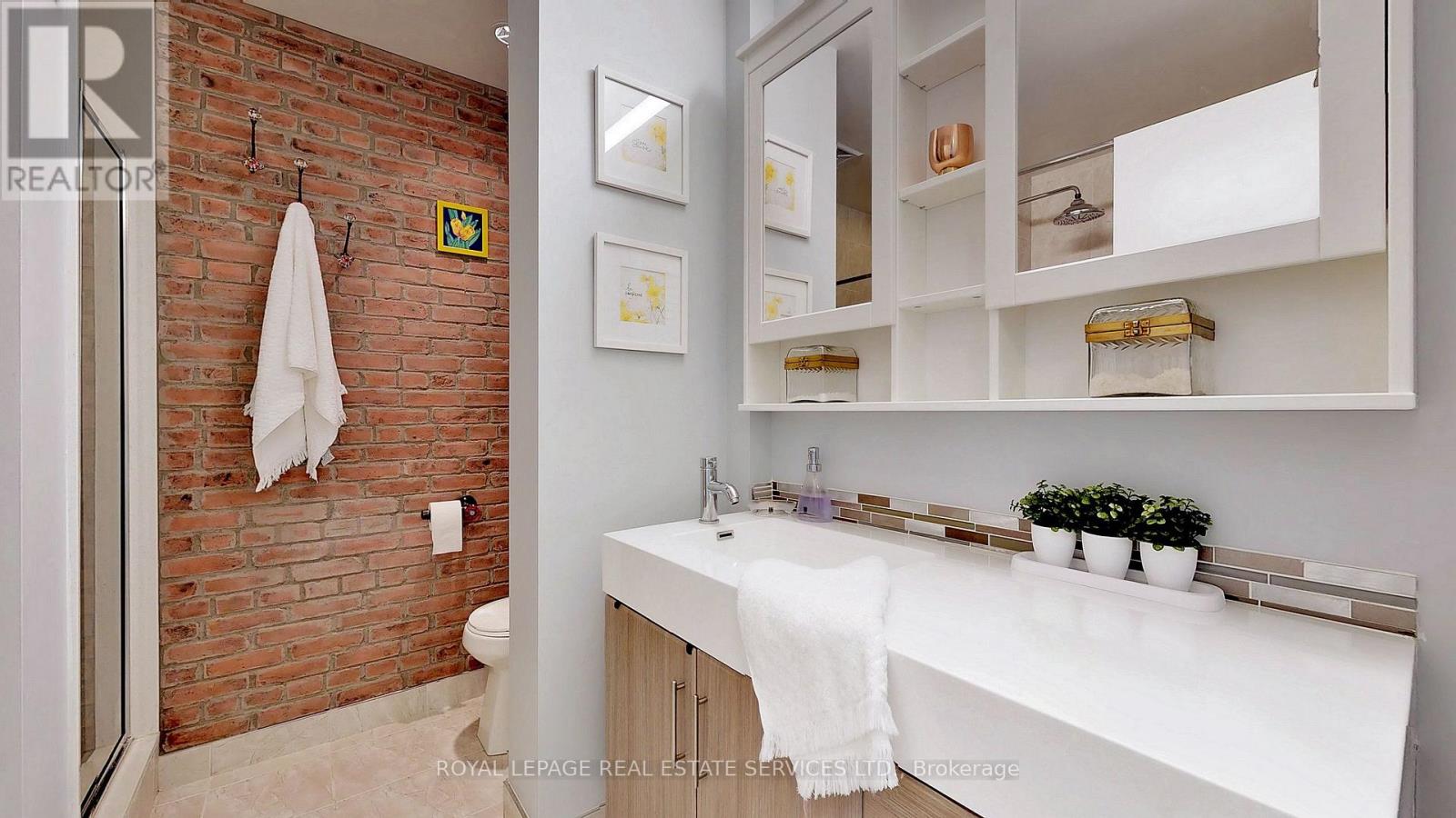 813 - 160 Vanderhoof Avenue, Toronto, Ontario  M4G 0B7 - Photo 6 - C12975246