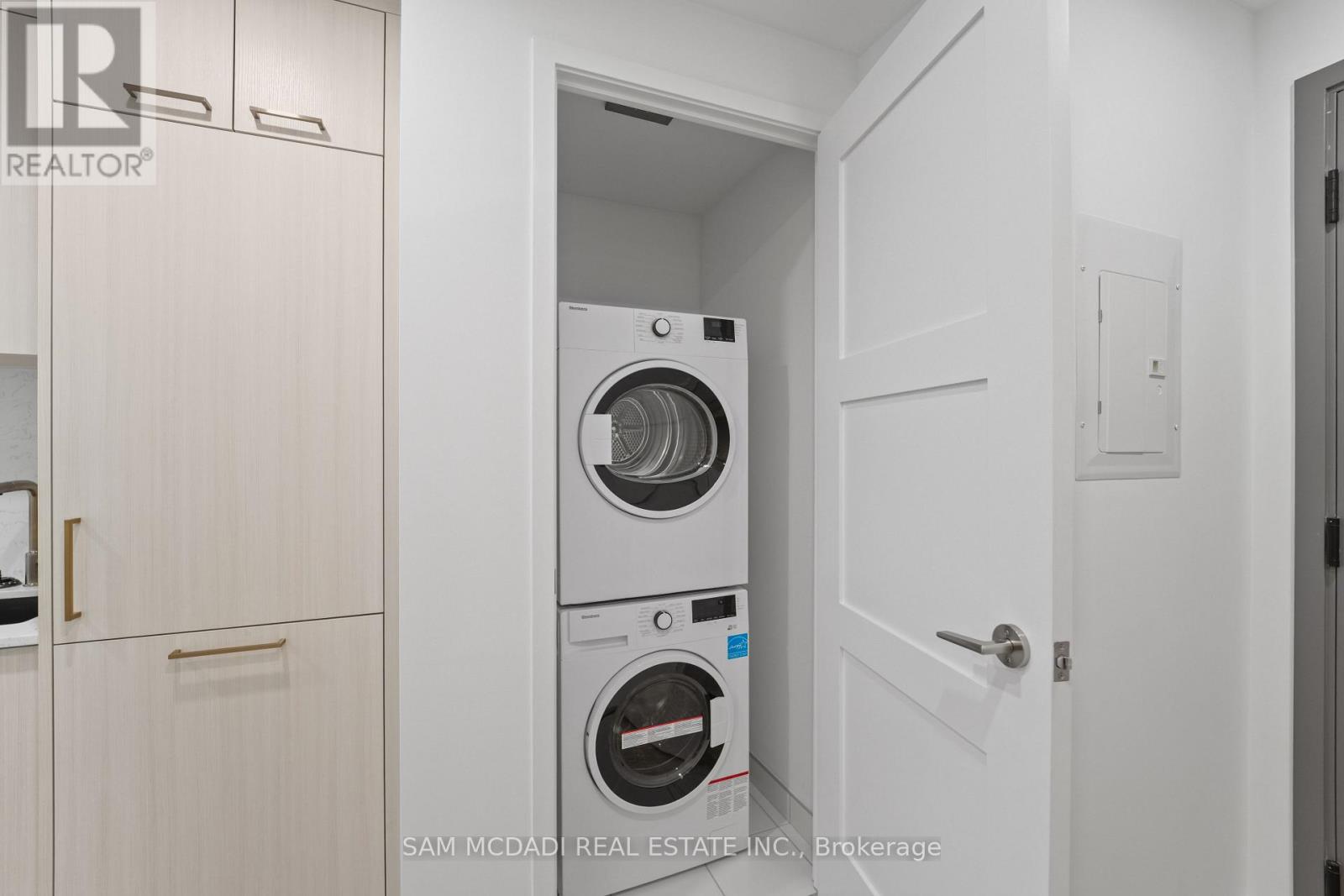 1011 - 634 Church Street, Toronto, Ontario  M4Y 2G3 - Photo 16 - C12975282