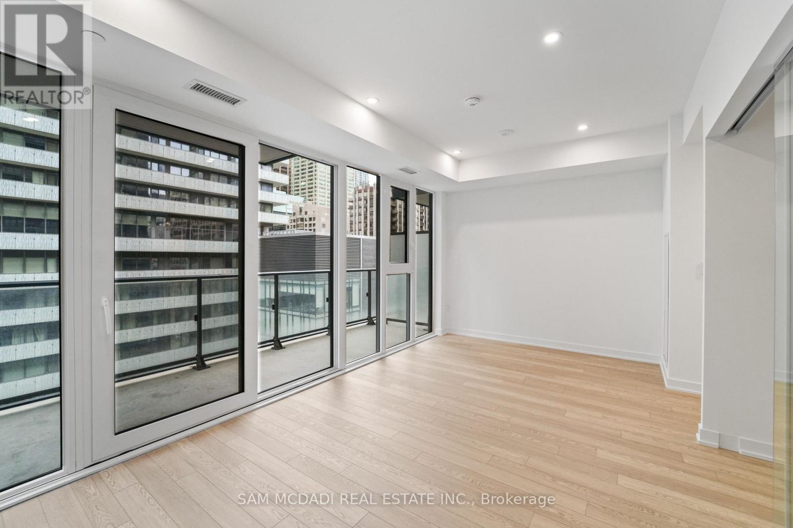 1011 - 634 Church Street, Toronto, Ontario  M4Y 2G3 - Photo 6 - C12975282