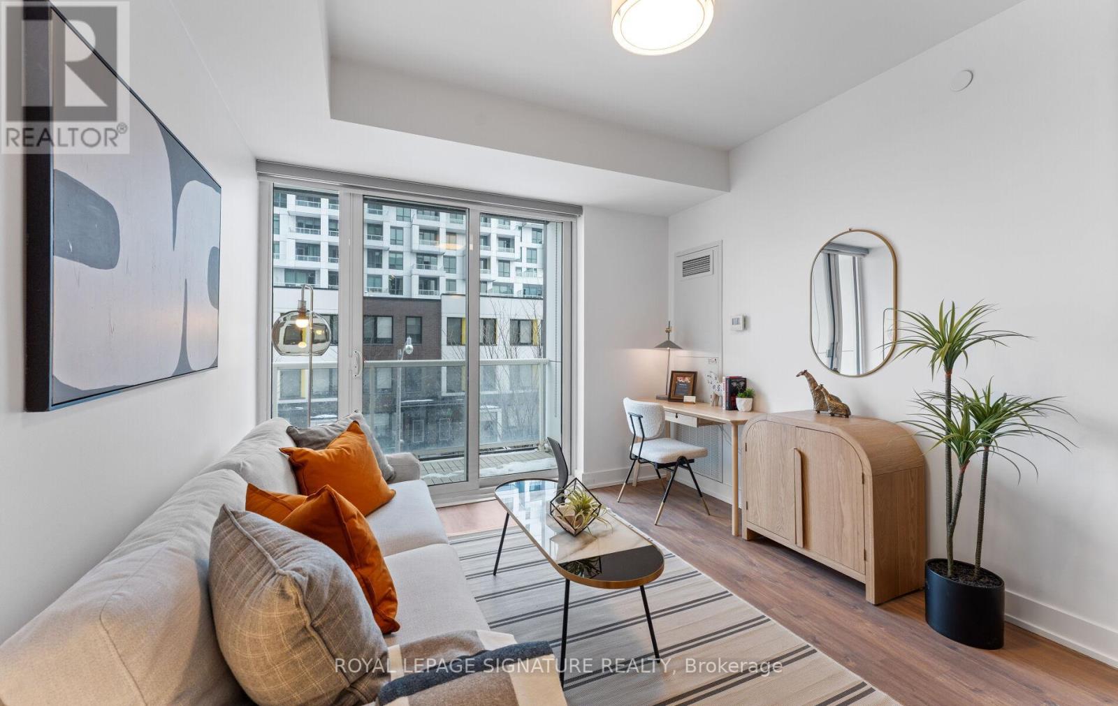 213 - 80 Vanauley Street, Toronto, Ontario  M5T 0C9 - Photo 7 - C12975284